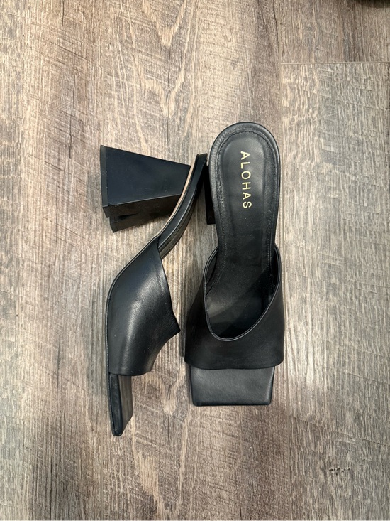 ALOHAS Shoes - ALOHAS Black Square-Toe Slide Mules with Geometric Block Heel
